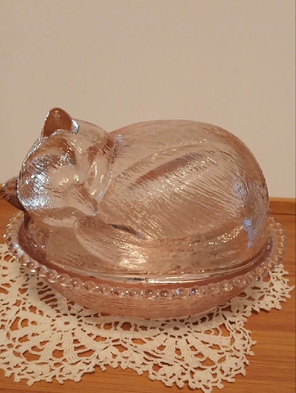 Rare Pale Pink Indiana Glass Amber Crystal Cat Dish In The Style Of Hen On Nest - Picture 2 of 6
